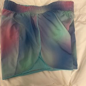 NWT Avia work out shorts size L 12-14